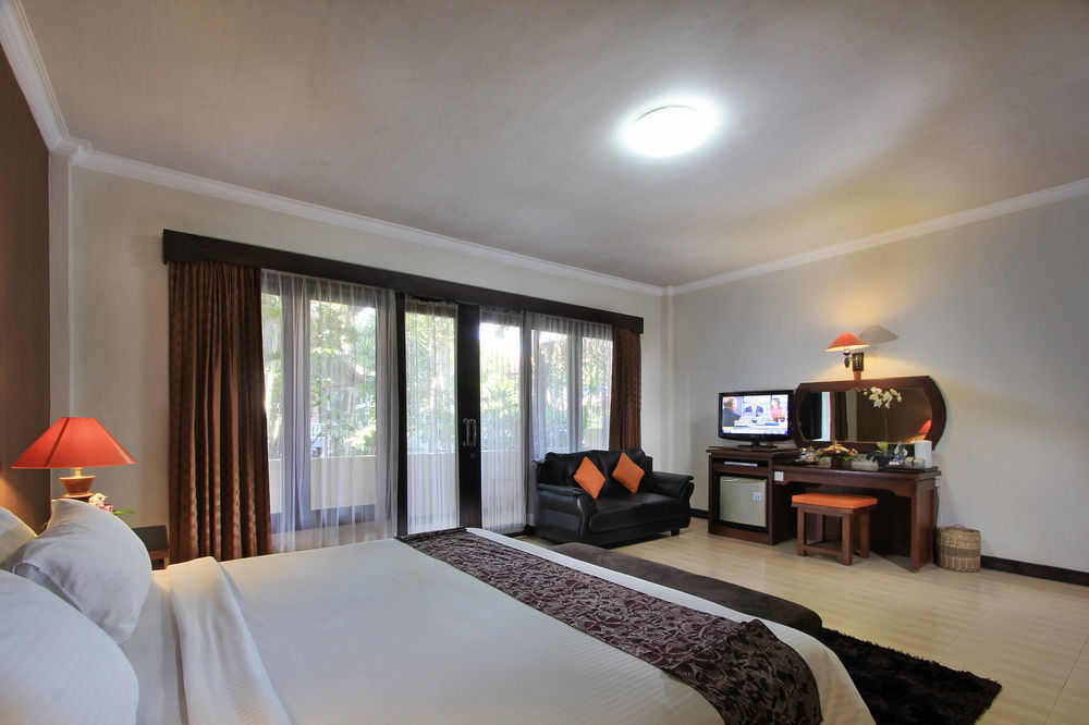 Hotel The Taman Ayu 3*