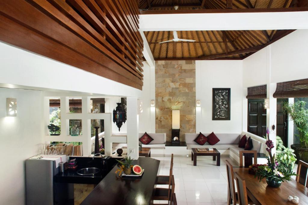 Villa Teman Lovina (Bali)
