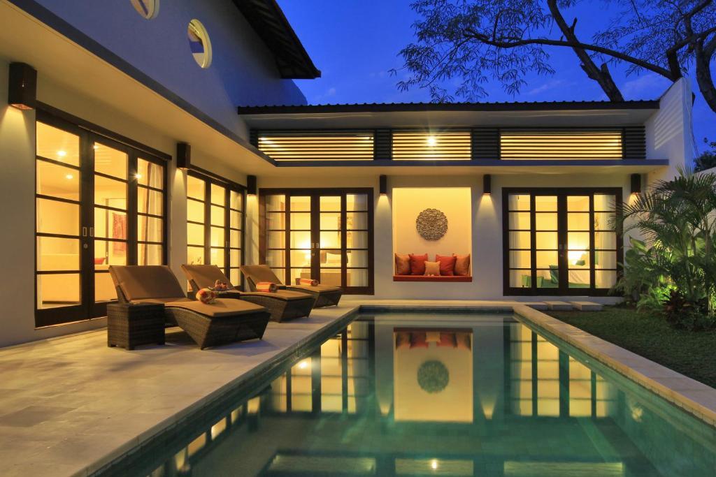Destiny And * Seminyak (Bali)