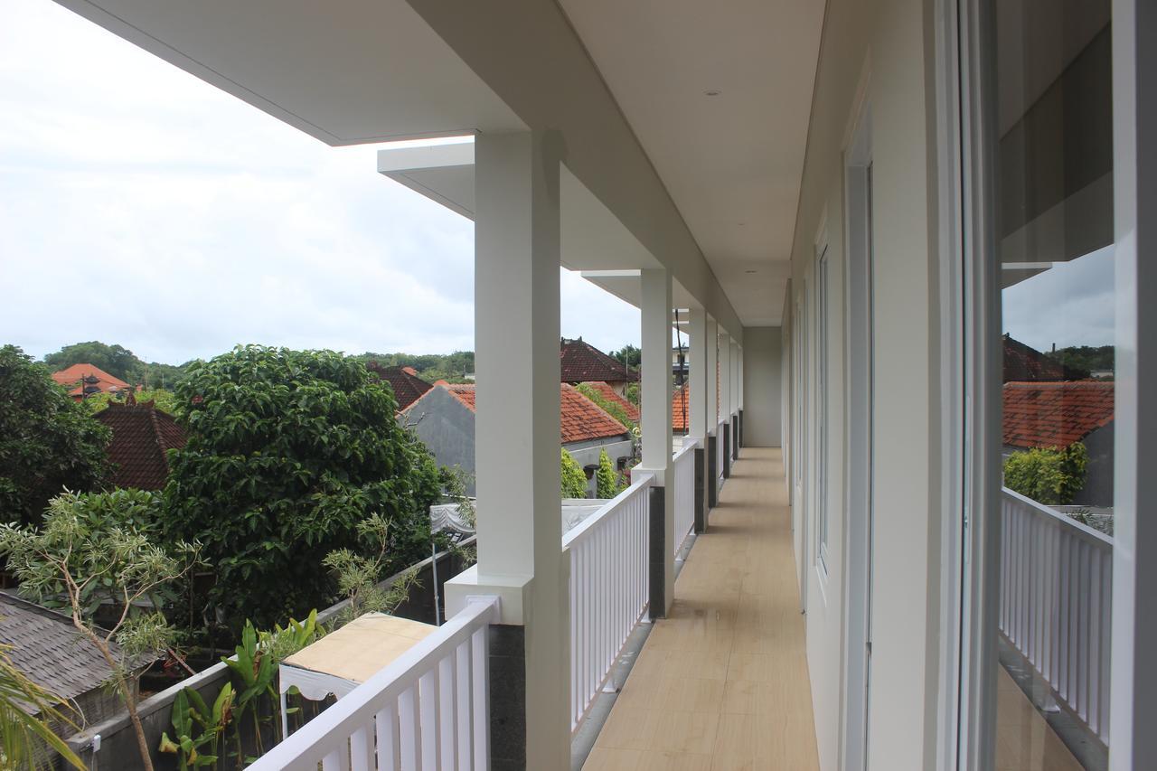 Guest house Adi Bali 2*