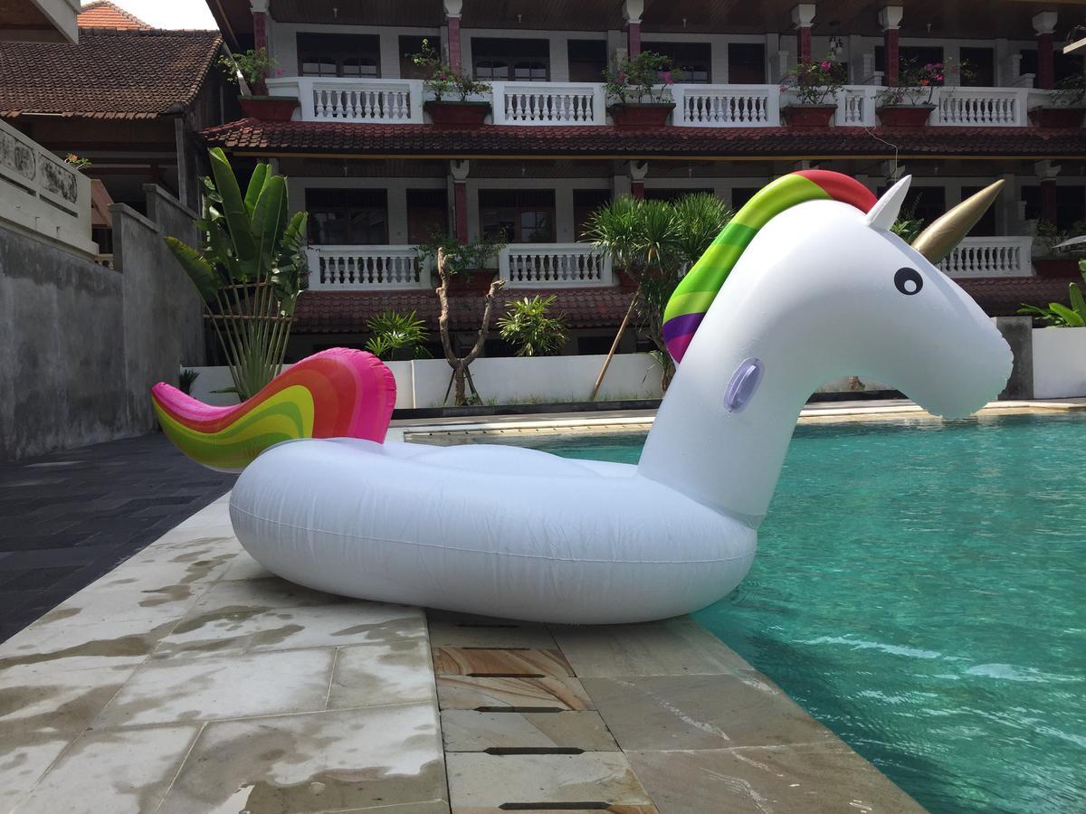 Palm Garden Kuta Guest house *