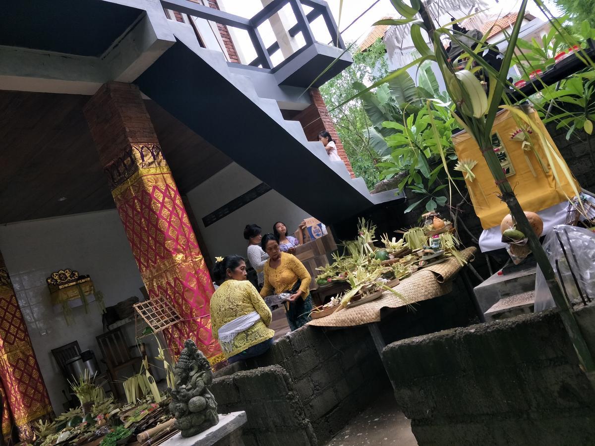 Satria Guest house 2*