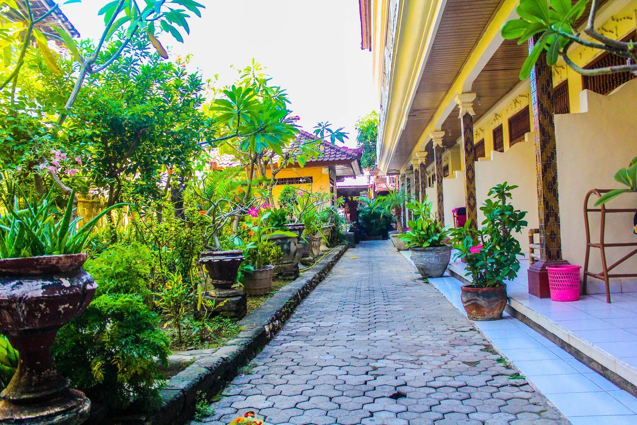 Hotel Bali Manik 2*