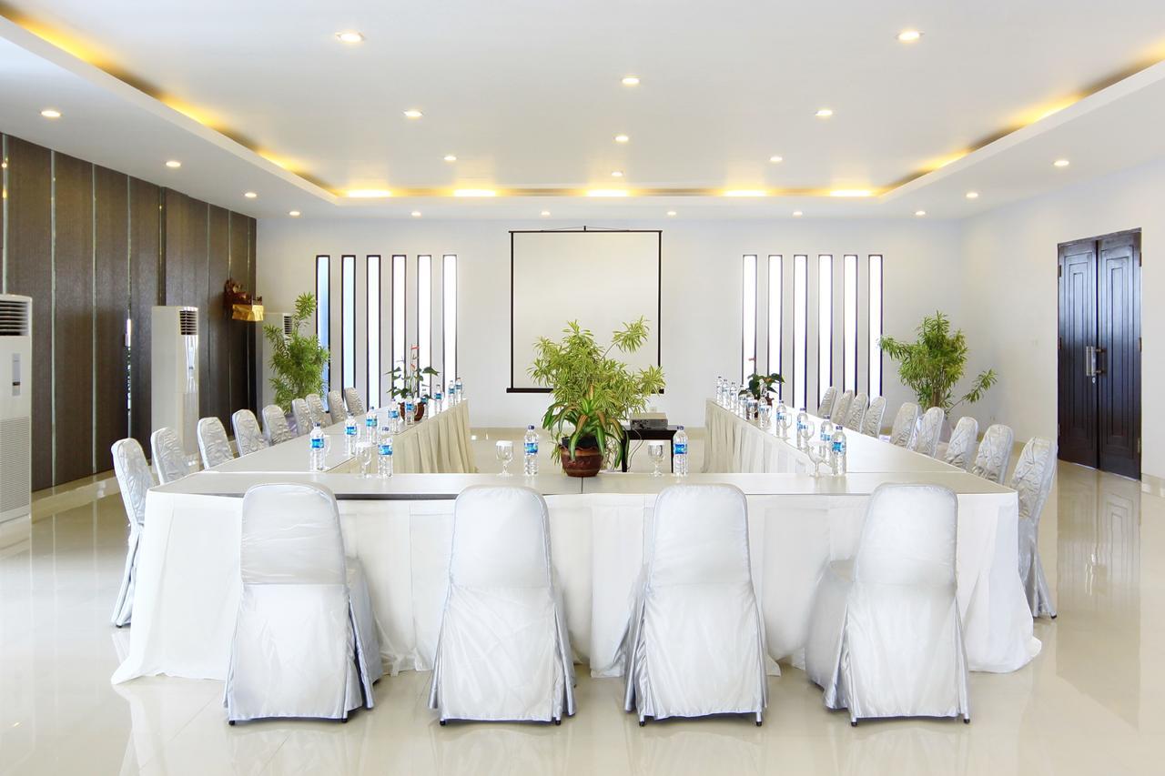 Hotel The Radiant & 3*