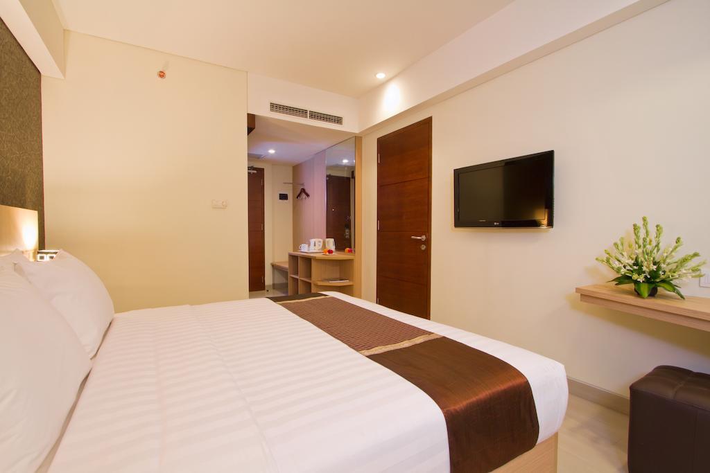 Hotel Sense Sunset 4*