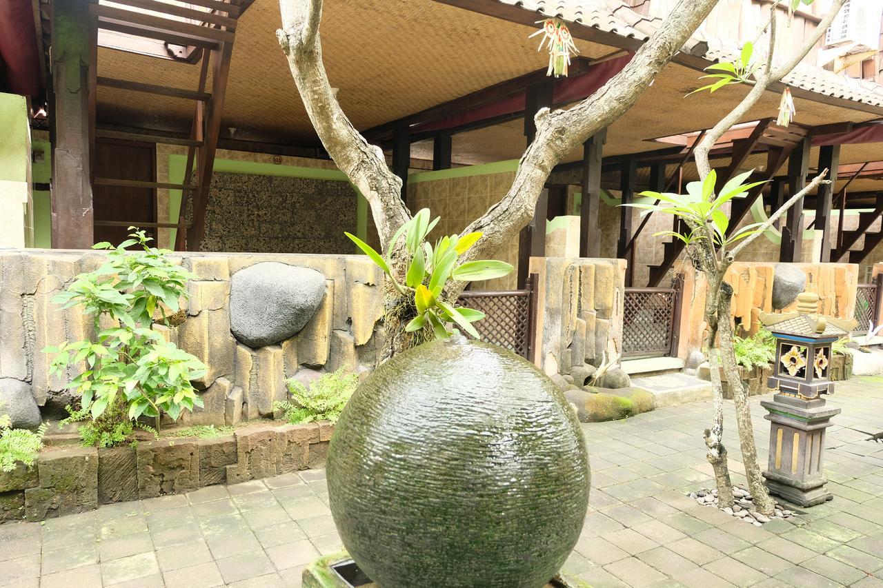 Kerti And Restaurant Padangbai (Bali)