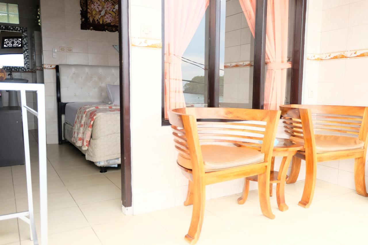Kerti And Restaurant Hotel