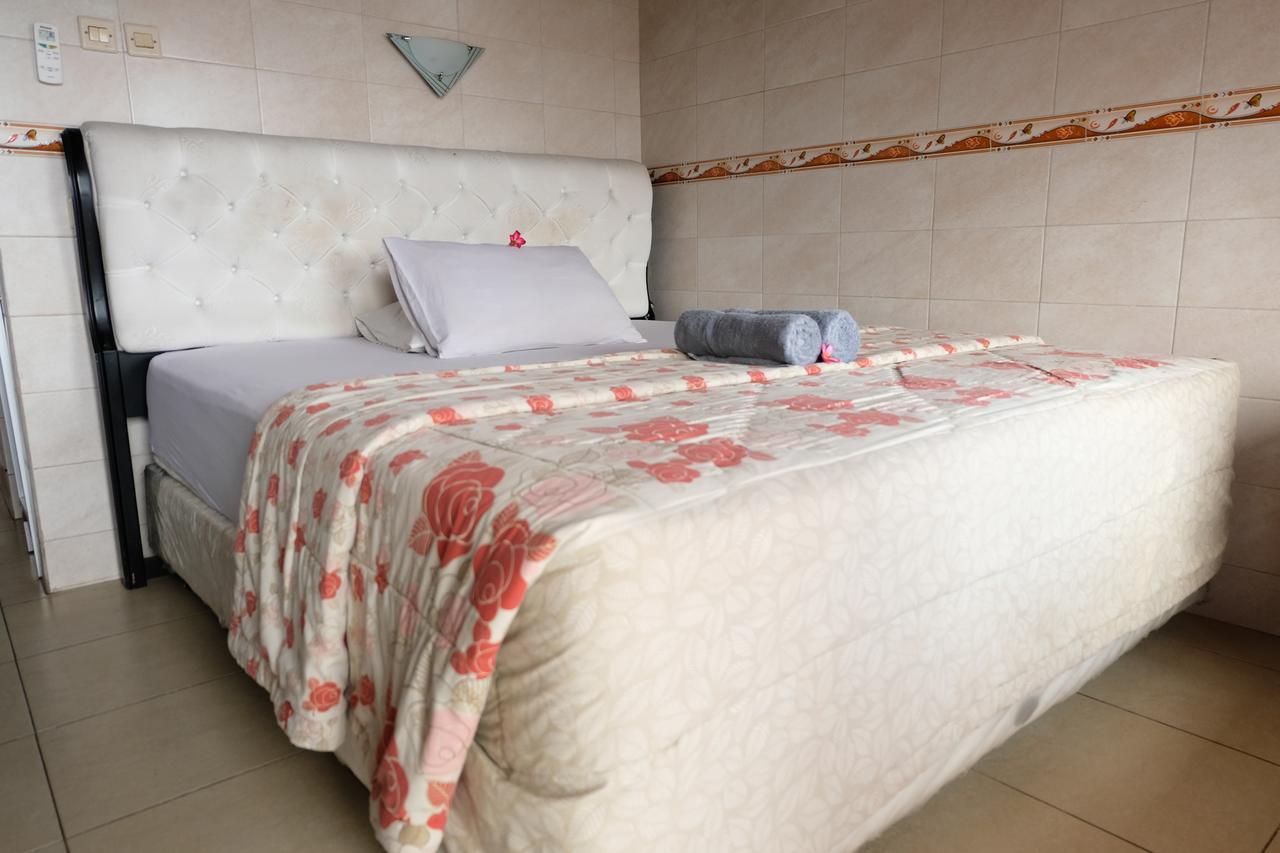 Kerti And Restaurant Hotel 2*