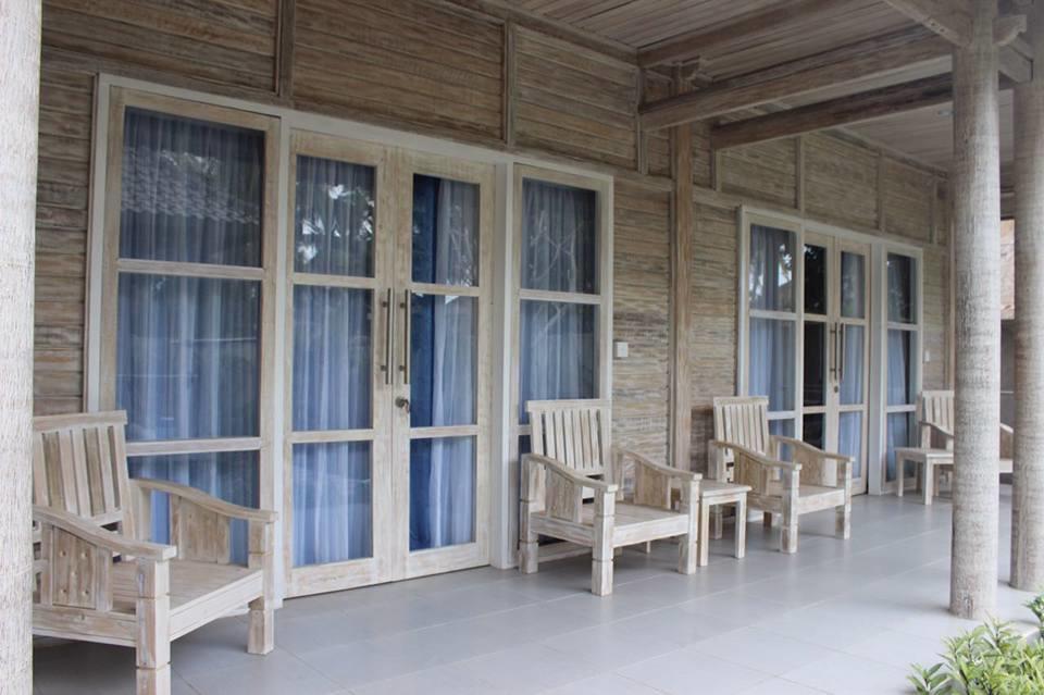 Vista Huts *