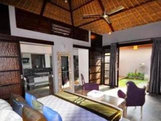 Villa Indiana Kenanga Boutique &