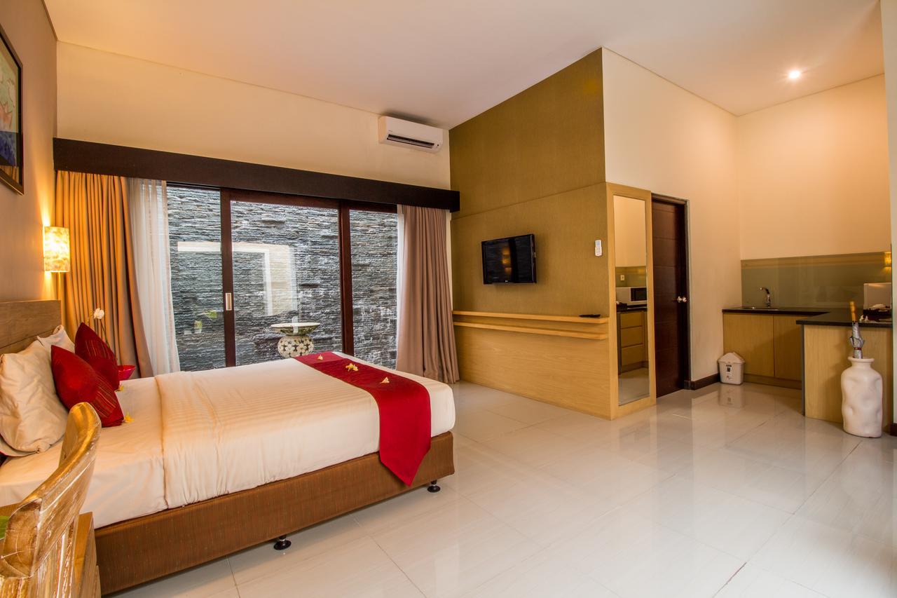 Svarna Hotel Seminyak (Bali)