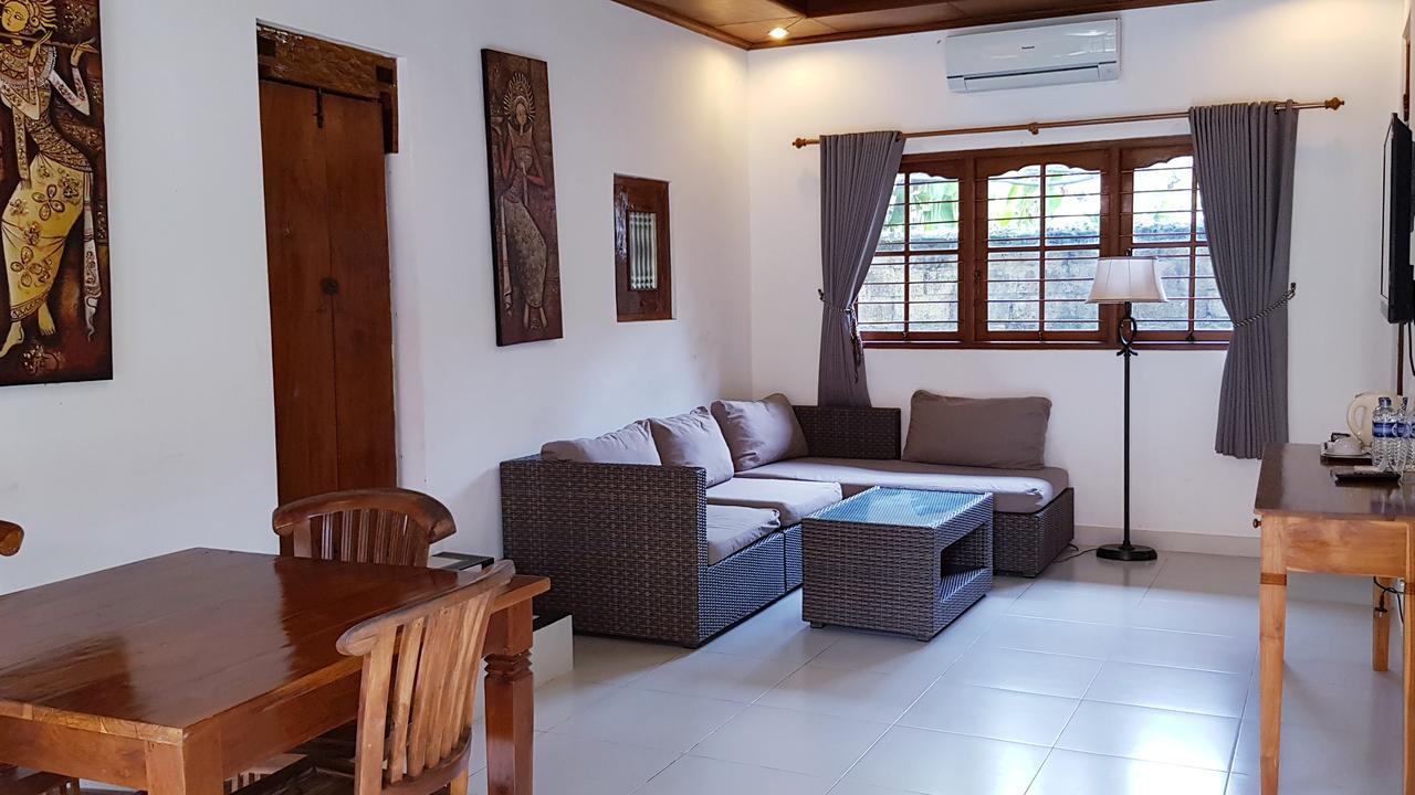 Kusnadi Hotel Legian (Bali)
