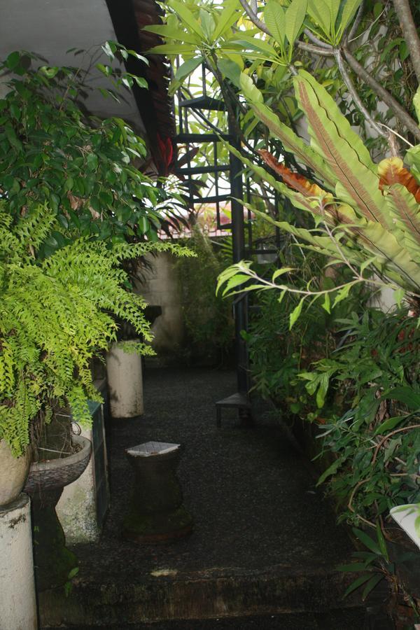 Gusti Homestay Hotel