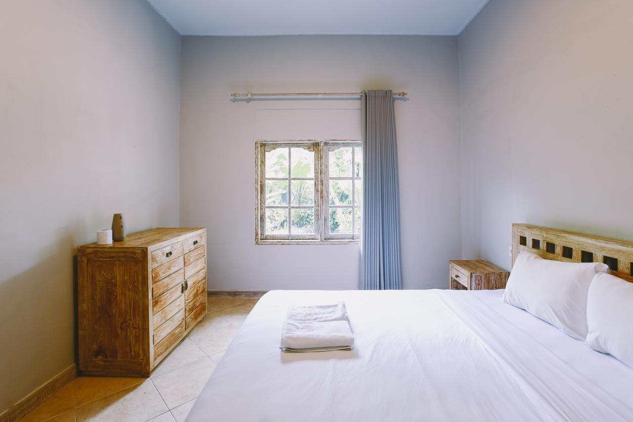 Swan House Guest house