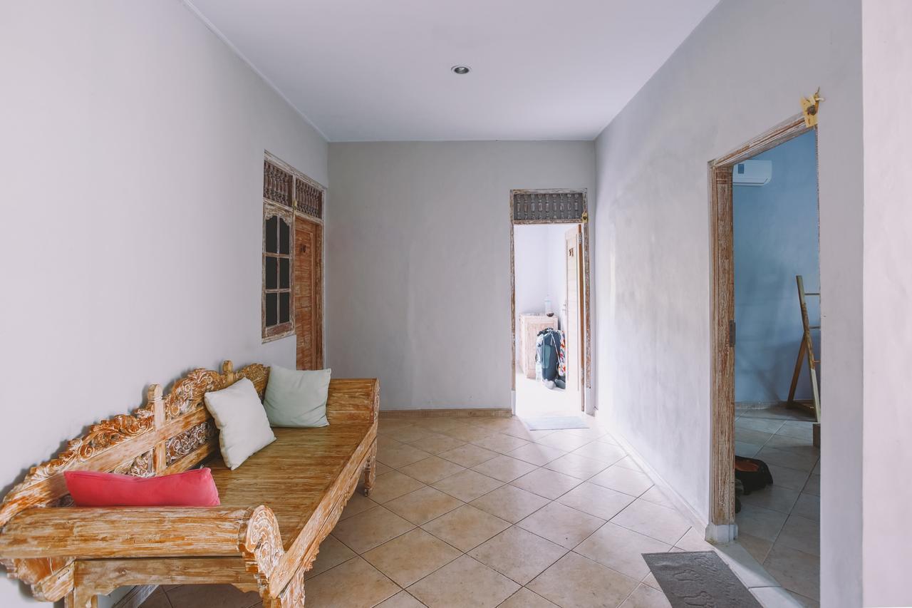 Swan House Canggu (Bali)