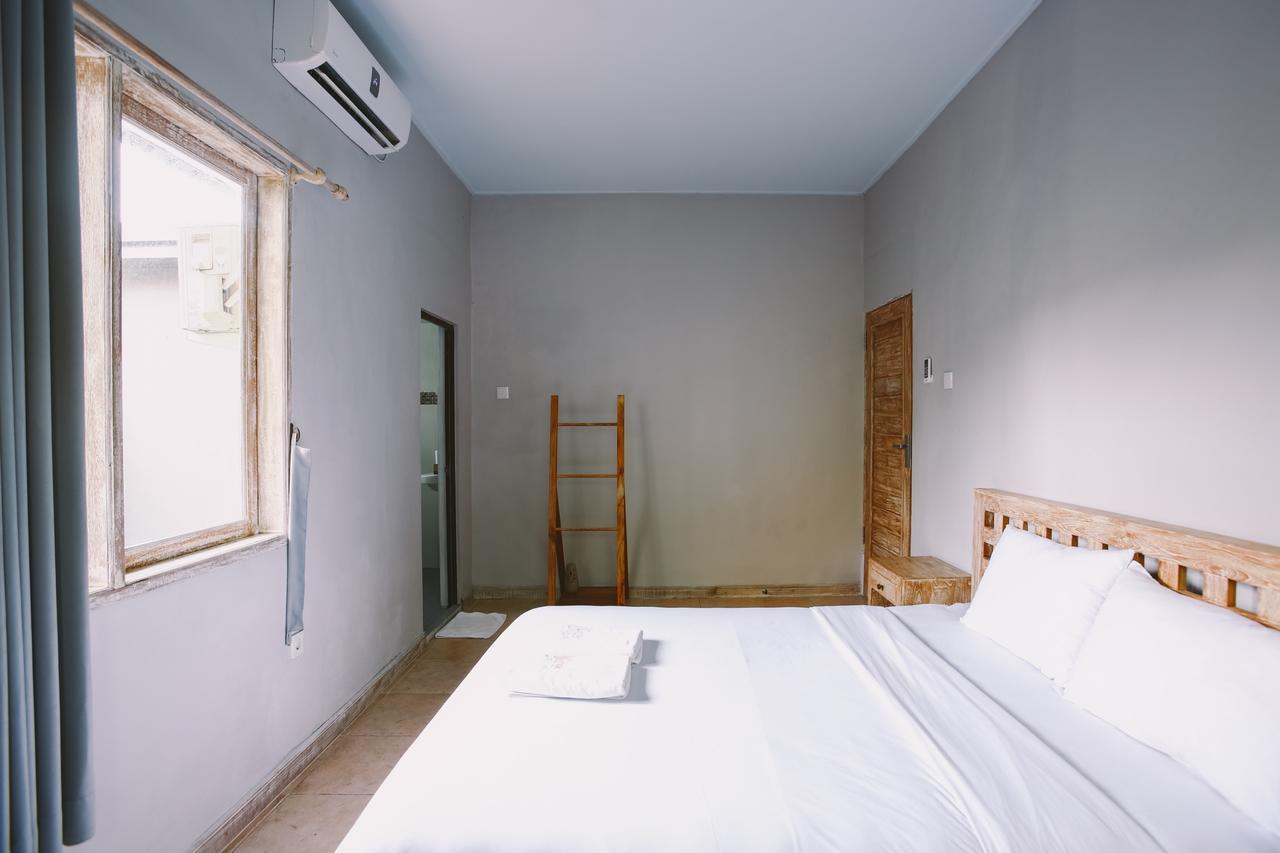 Guest house Swan House 2*