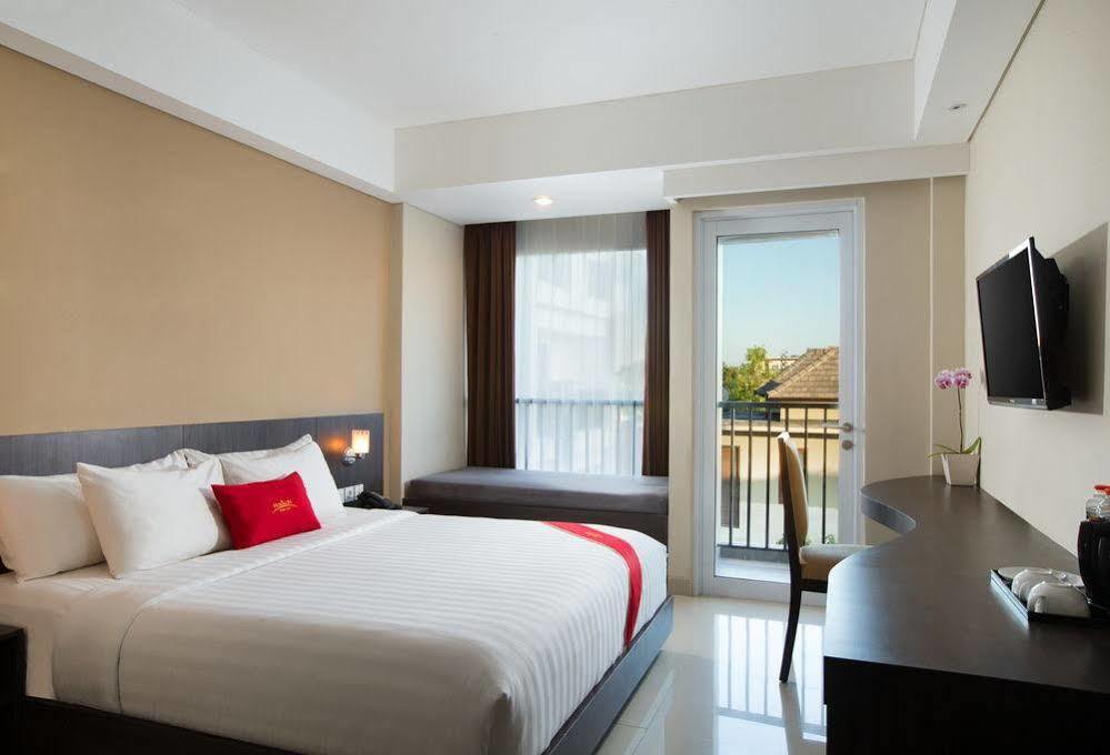 Brits Legian Hotel 4*