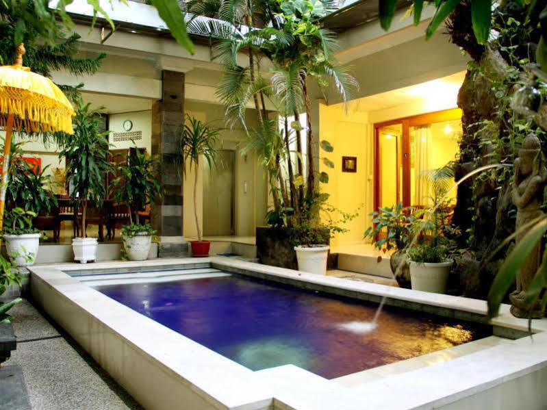 Sus Beach Cottages 1 3* BALI