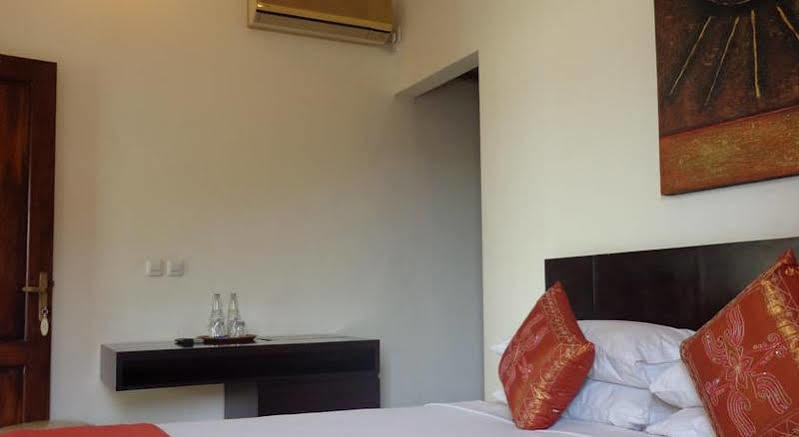 The Batu Belig & Seminyak (Bali)