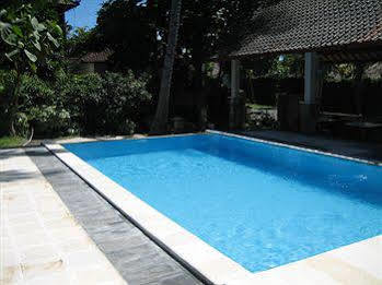 Double One 4* Amed (Bali)