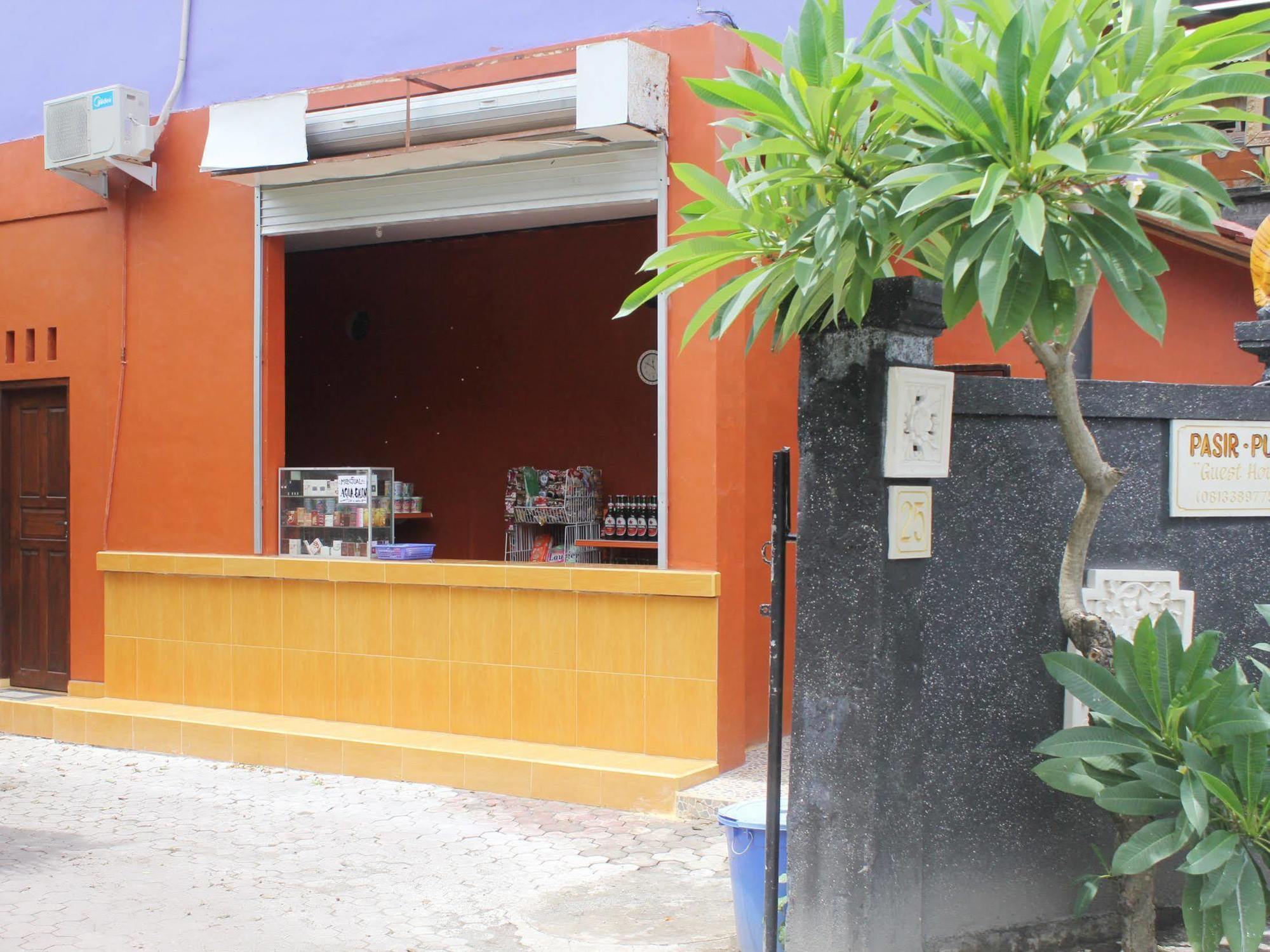 Kubu Turah Wisma tamu Jimbaran (Bali)