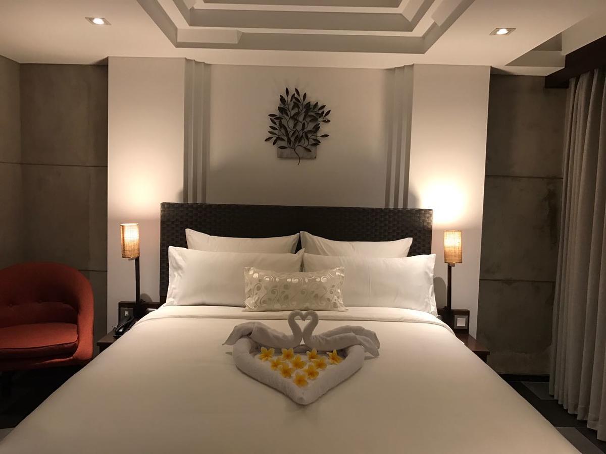 Anshel Hotel