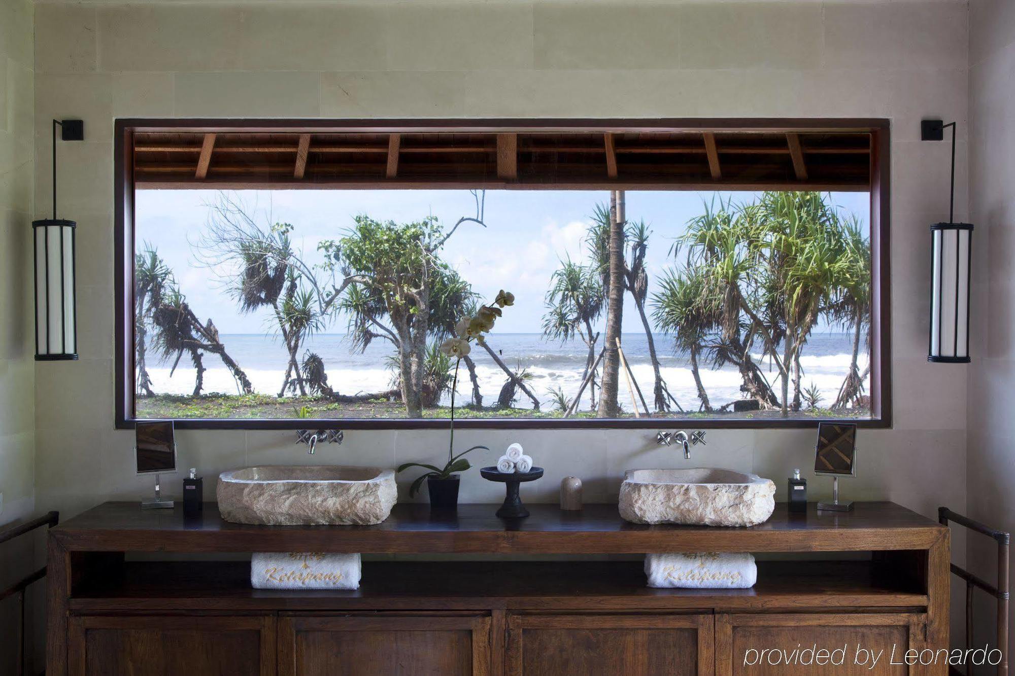 Ketapang Estate Hotel 4*