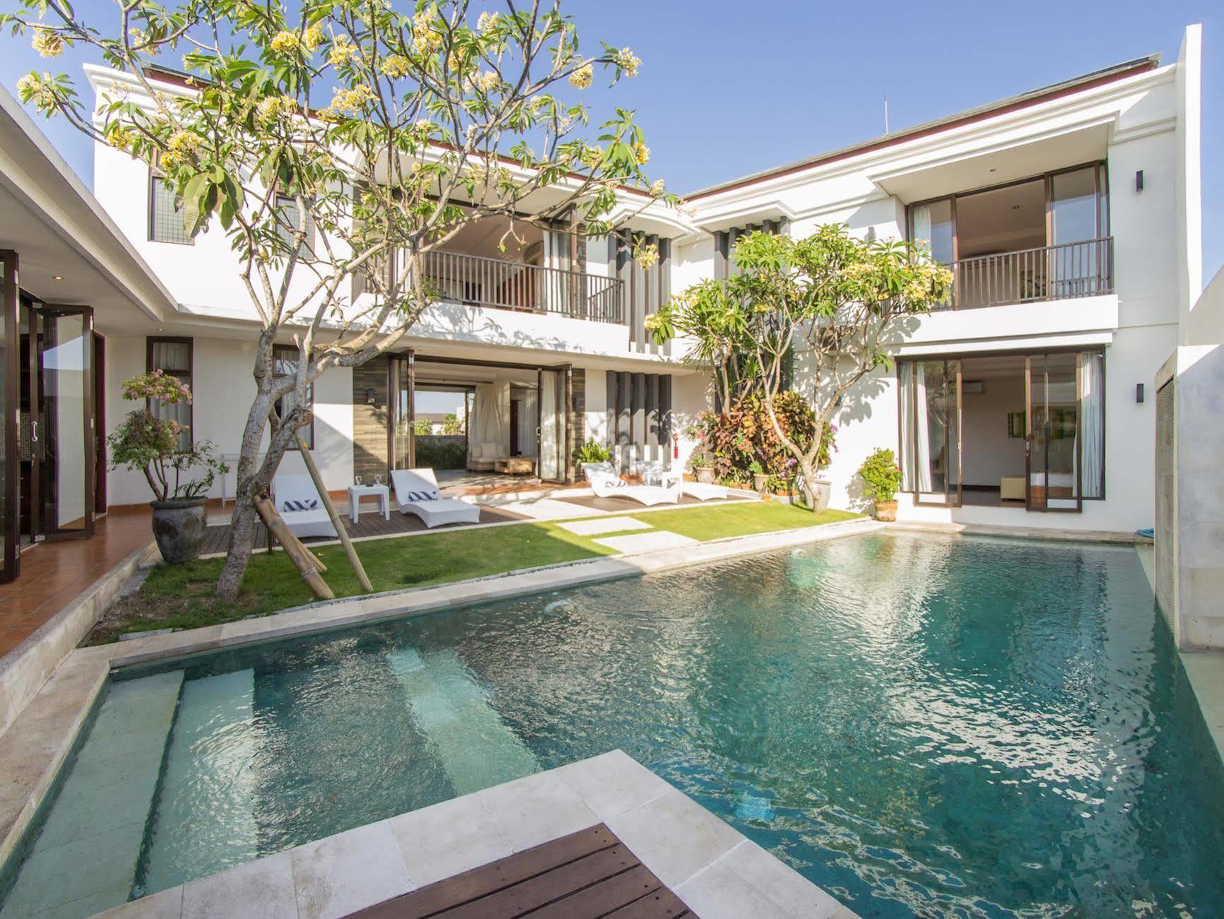 Uma Girasole Villa Canggu (Bali)