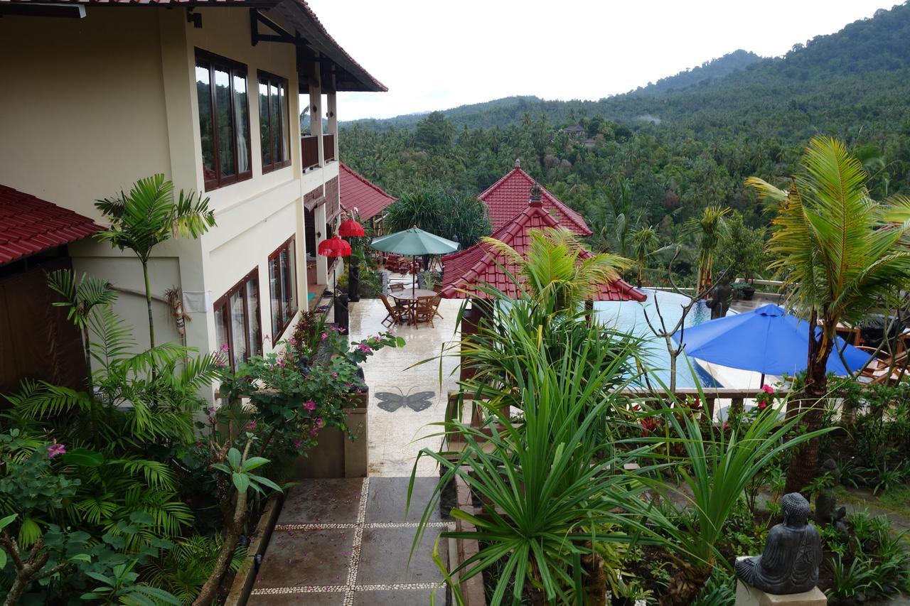 Resort Jembrana 4*
