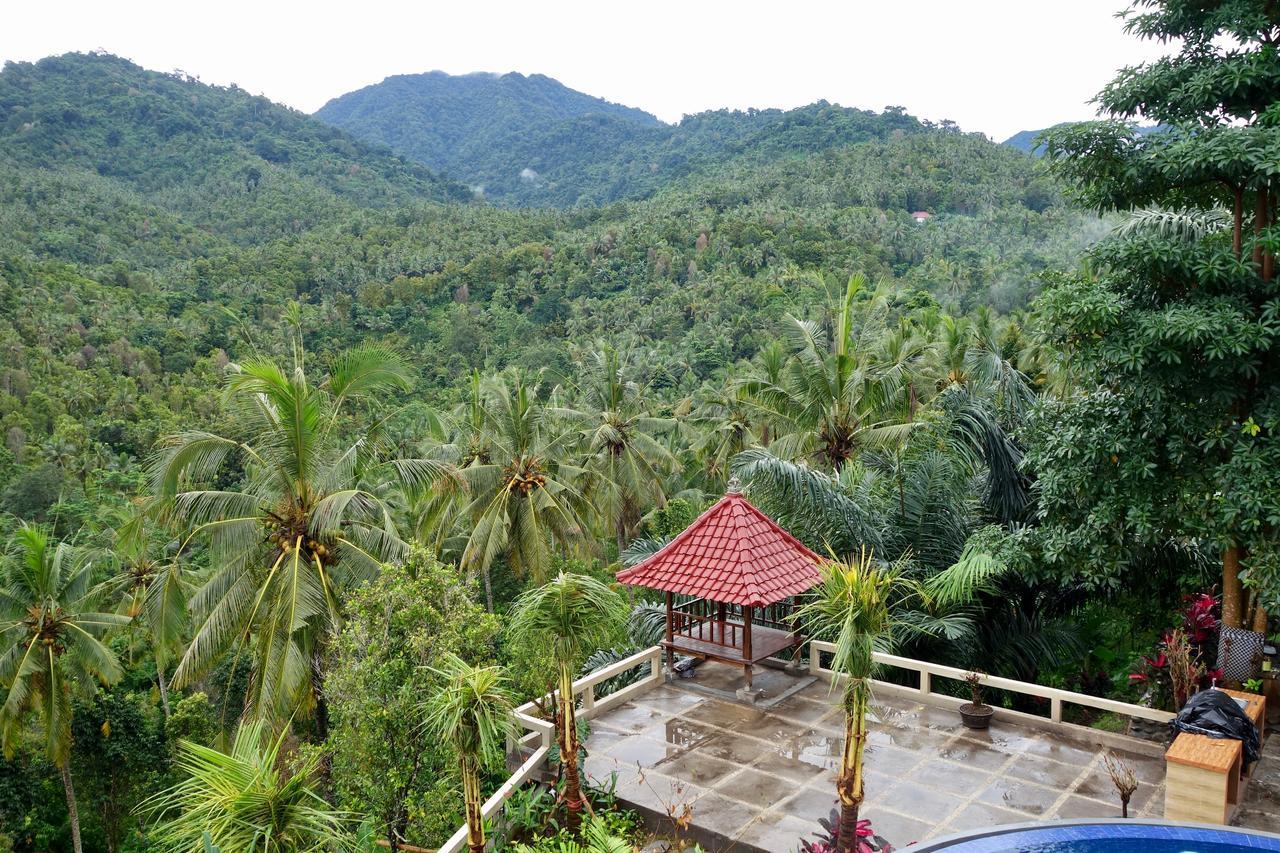 Resort Jembrana 4*