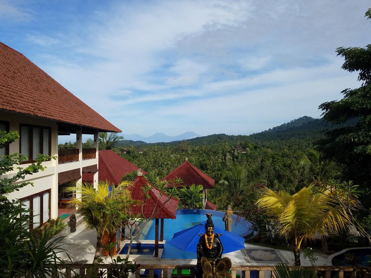 Jembrana Resort 4*