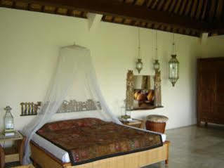Field And Restaurant Ubud (Bali)