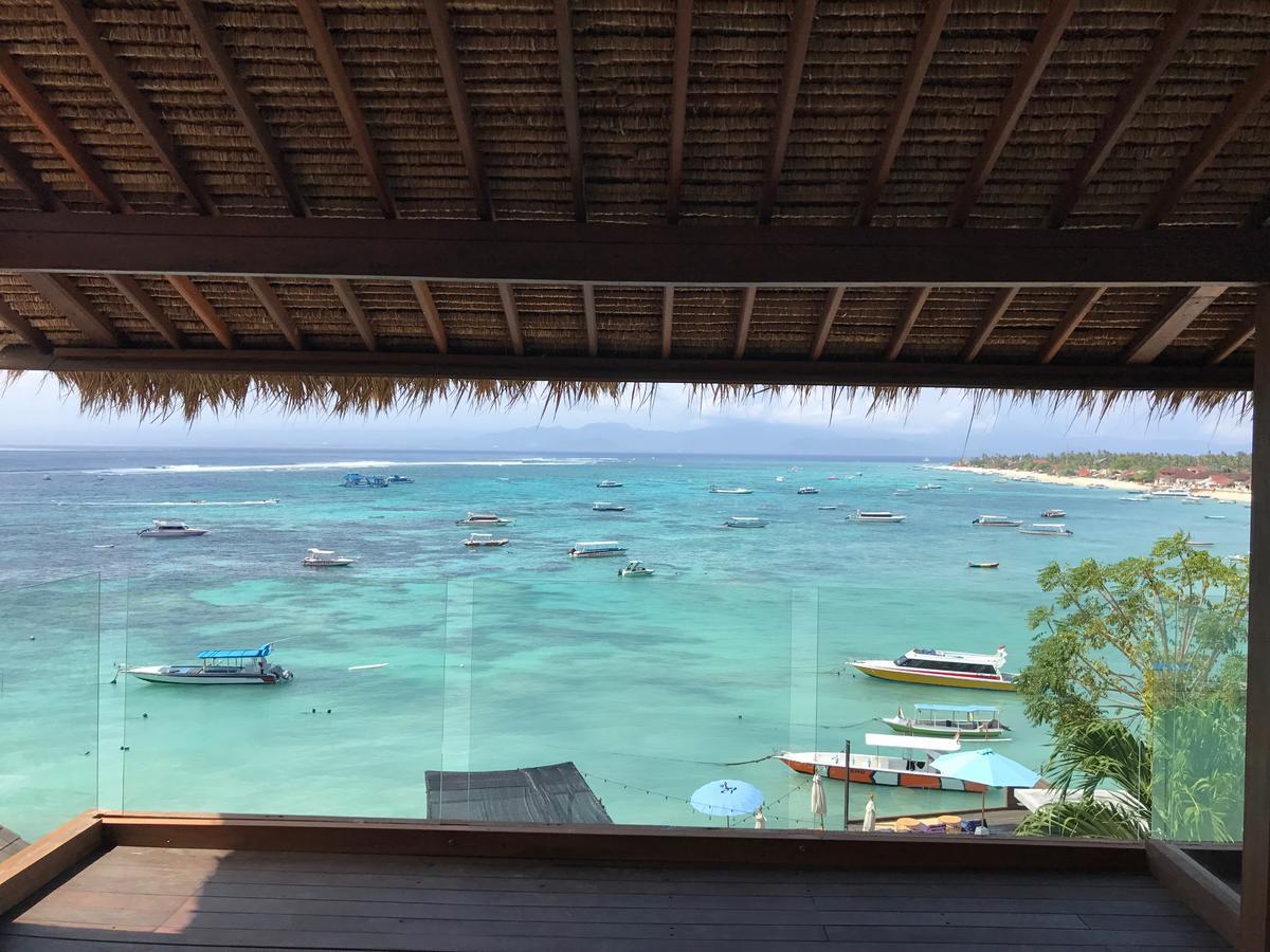 Playgrounds Wave Nusa Lembongan (Bali)