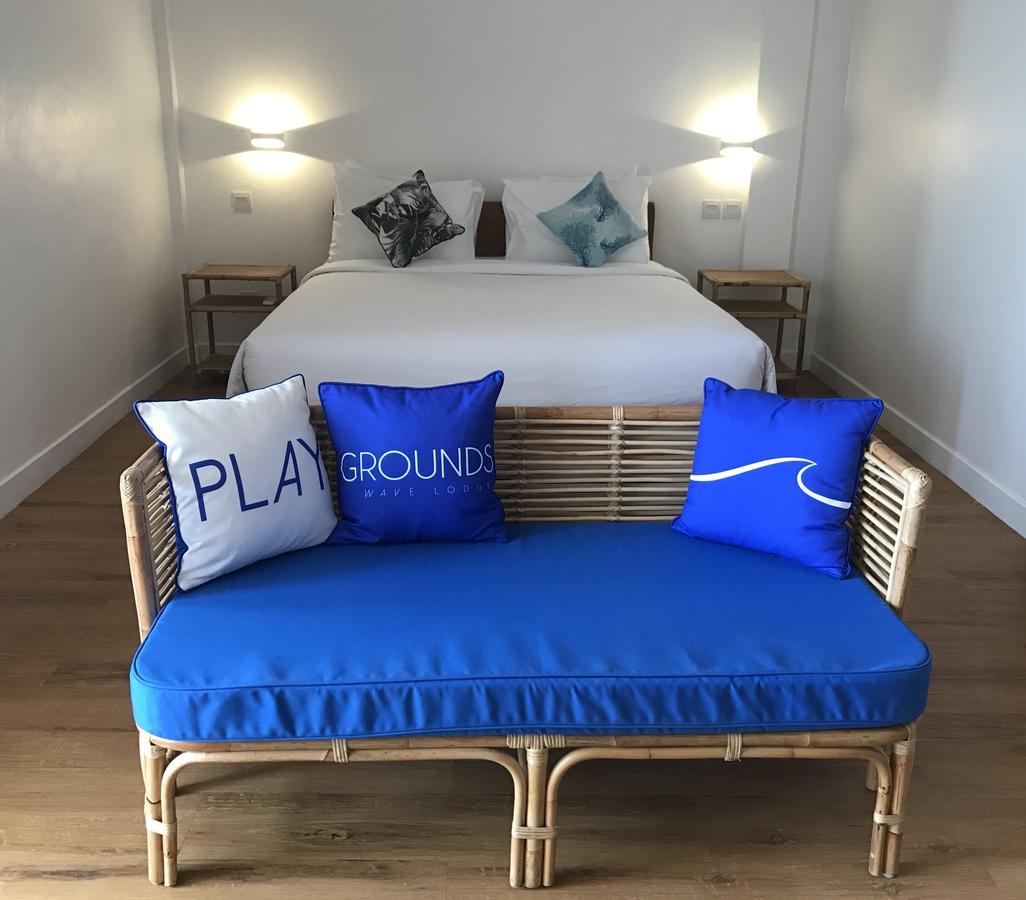 Playgrounds Wave Hotel