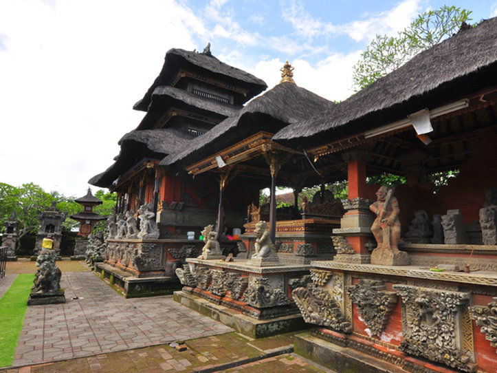 Kayu Villa *