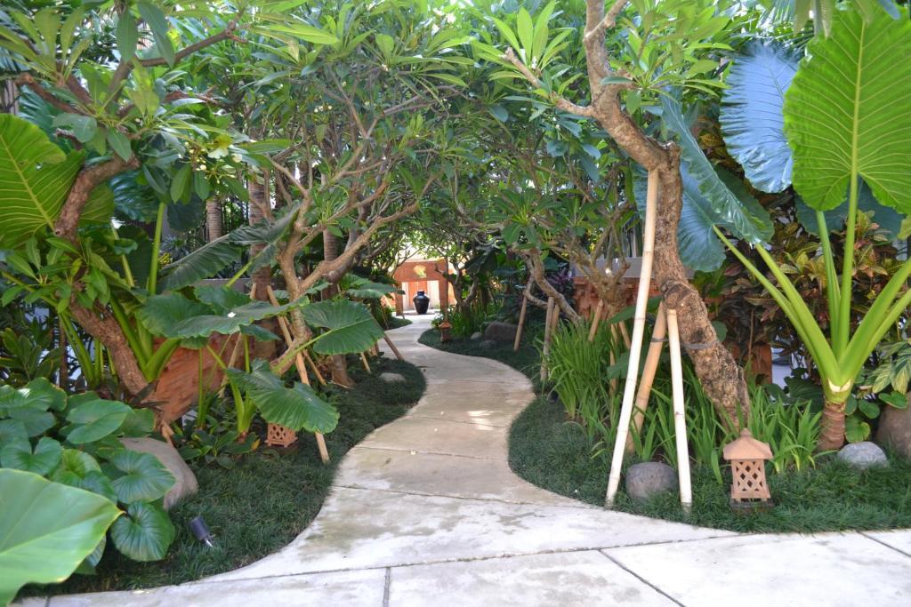 Harris & Residences Sunset Road Kuta (Bali)