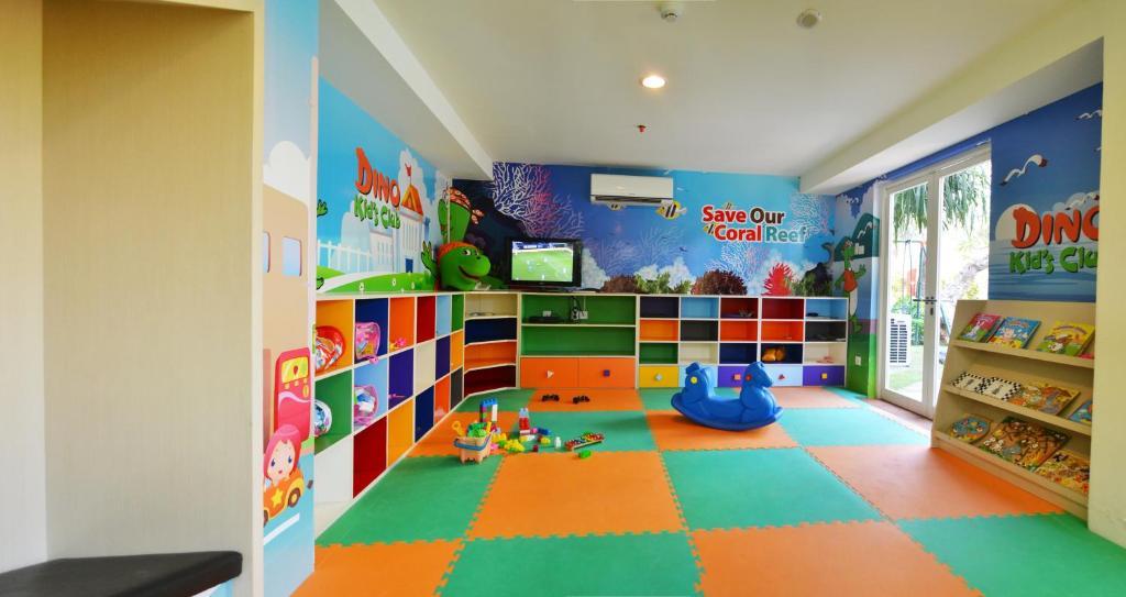 Harris & Residences Sunset Road 4*