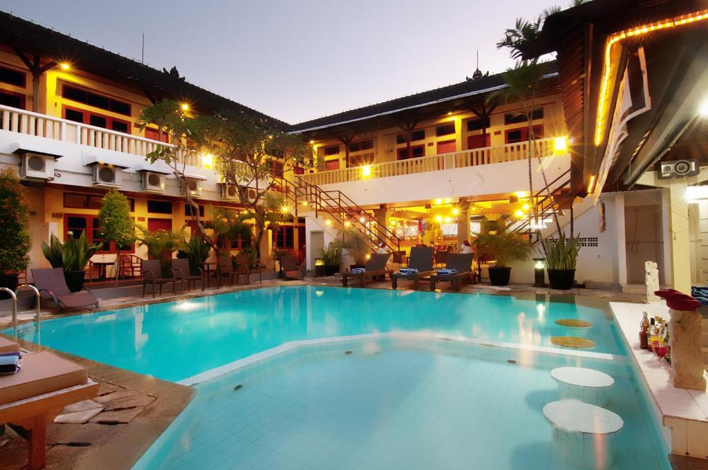 Hotel Rosani 3*