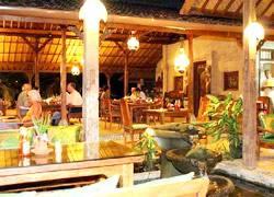 Sari Hotel 3*