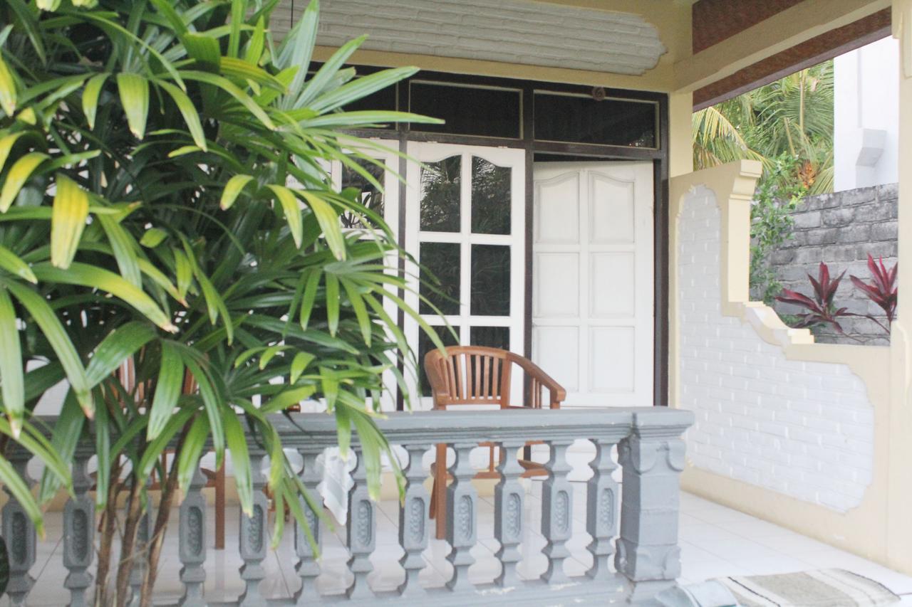 Taman Lily's Penginapan