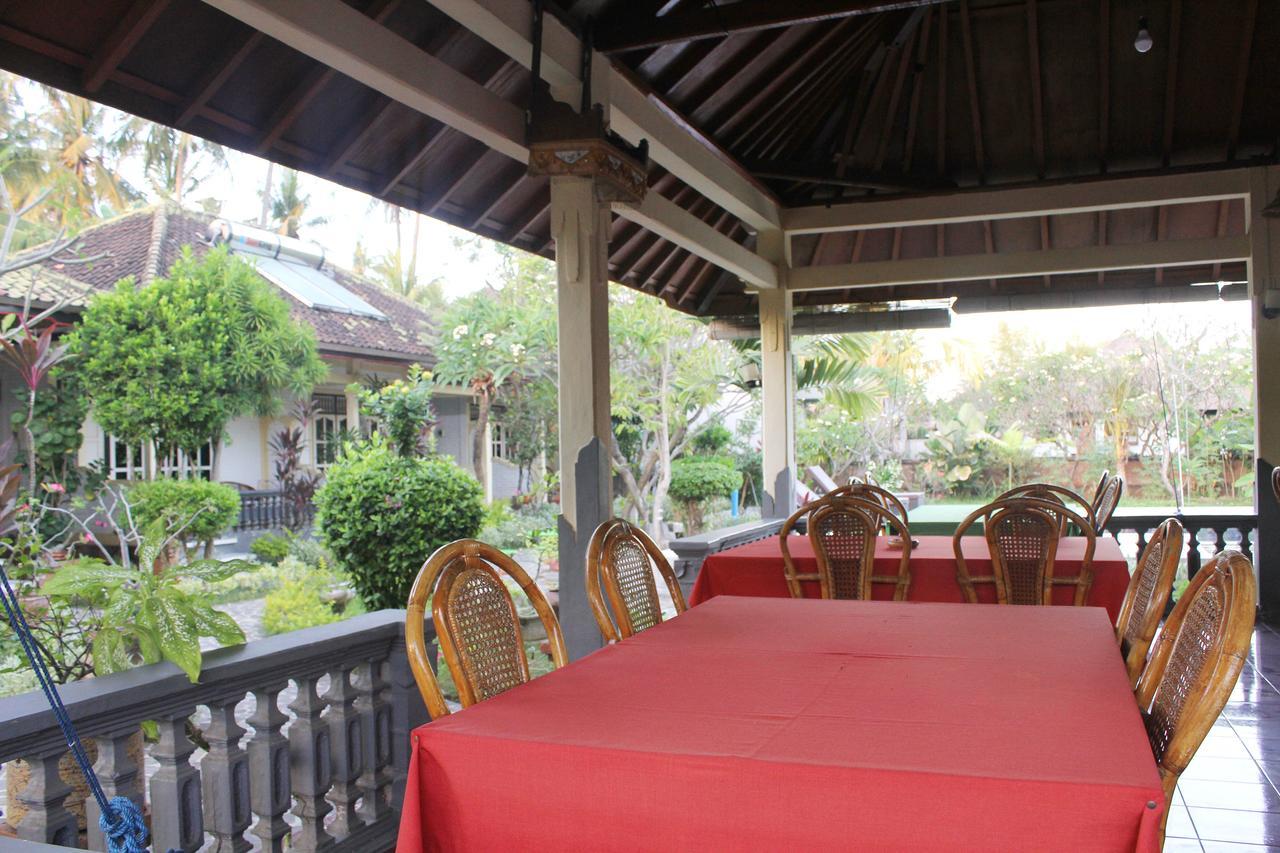 Taman Lily's Penginapan *
