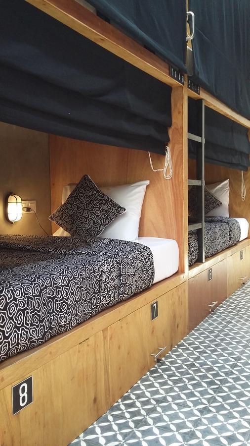 Hostel Sunshine Vintage House *