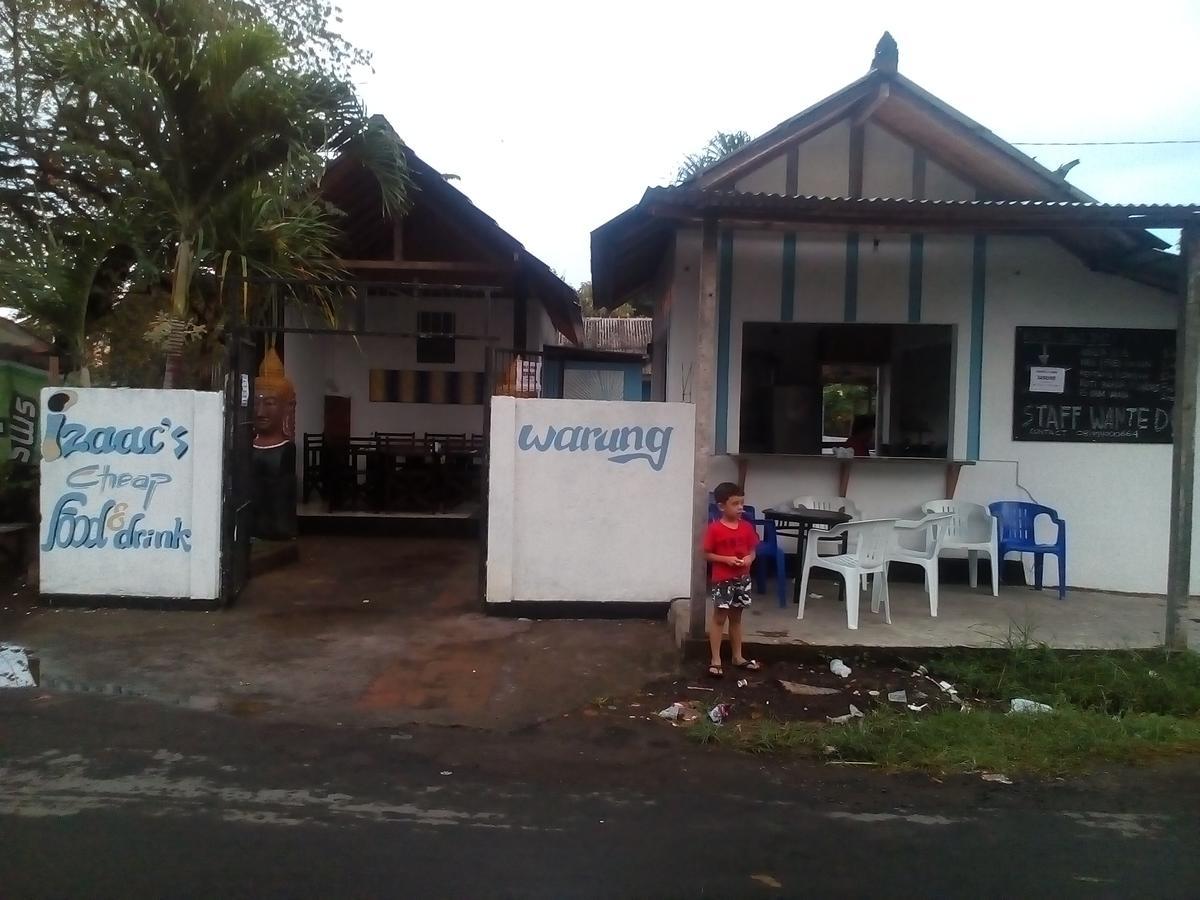 Izaac's Bed & Breakfast *
