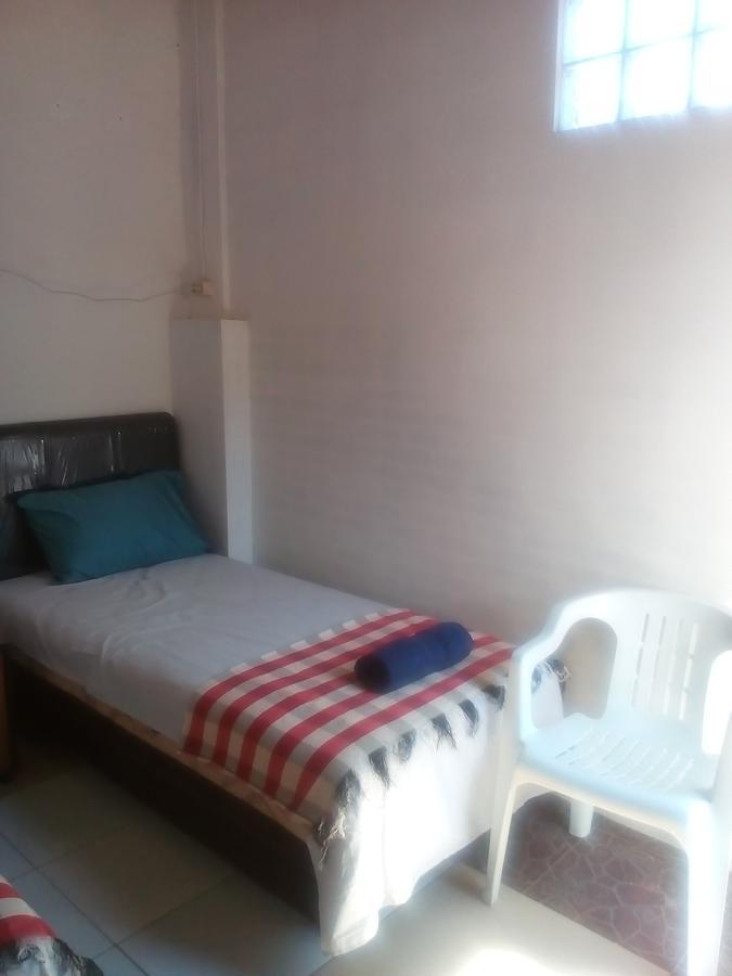 Izaac's Bed & Breakfast *