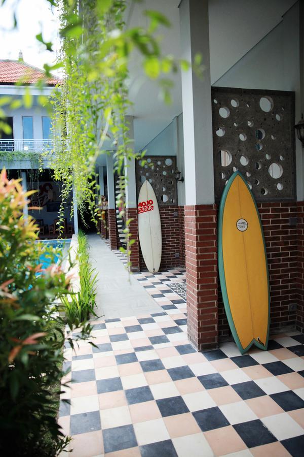 Mojosurf Camp Hostel