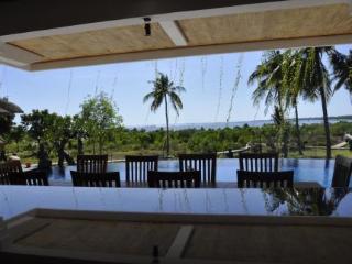 Hotel Santi Sari Boutique 5*