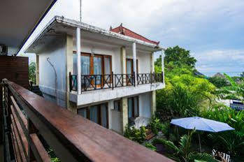 Nyuh Gading Lembongan Homestay *