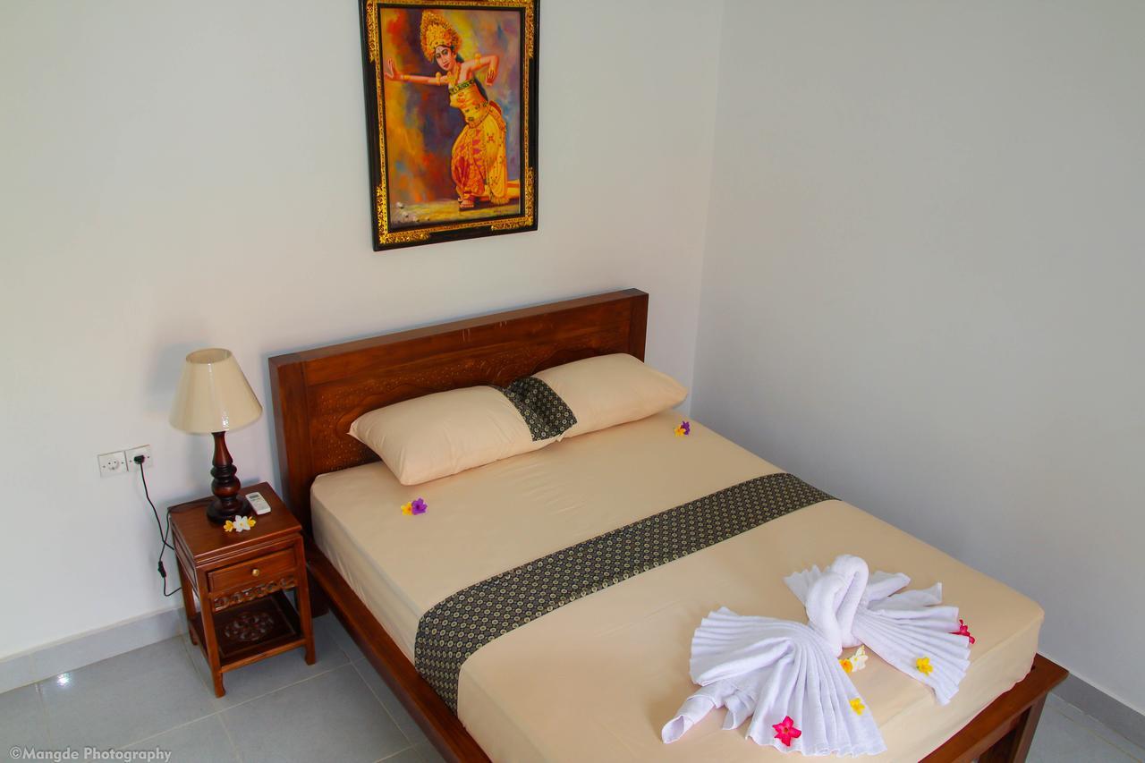 Deindra Nusa Inn *