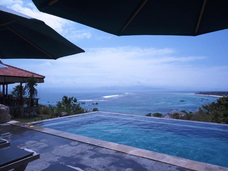 Cliff Taman liburan