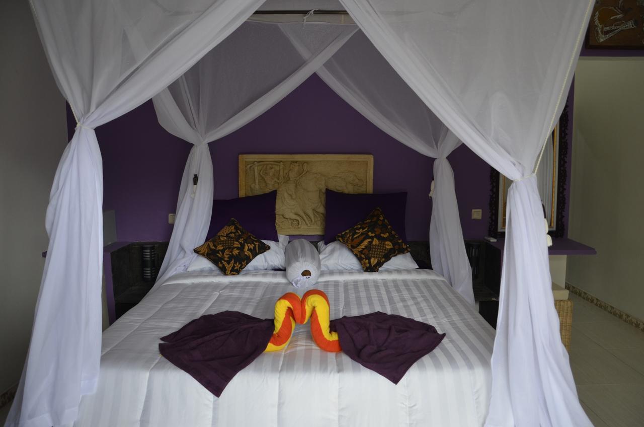 Bed & Breakfast Romance House *